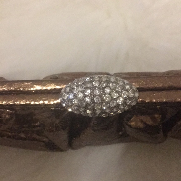 Gold Clutch - Picture 3 of 4